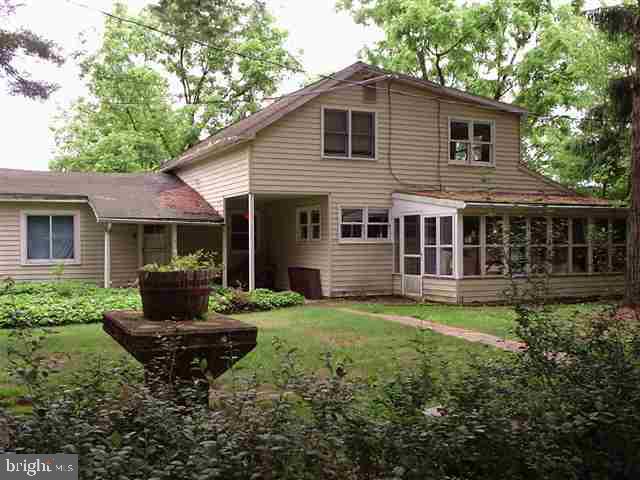 525 Mountain Road Boiling Springs, PA 17007 - Photo 1 of 8 Gallery Image 1