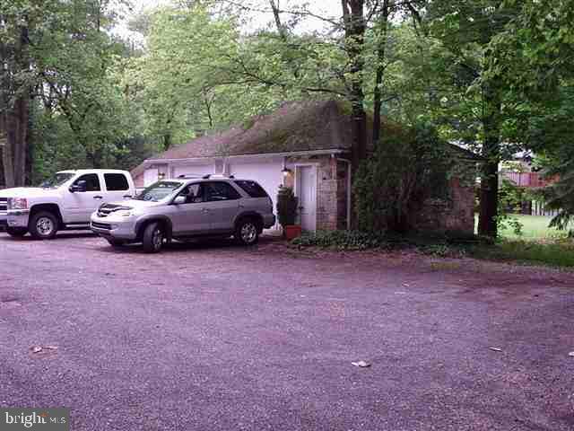 525 Mountain Road Boiling Springs, PA 17007 - Photo 2 of 8 Gallery Image 2