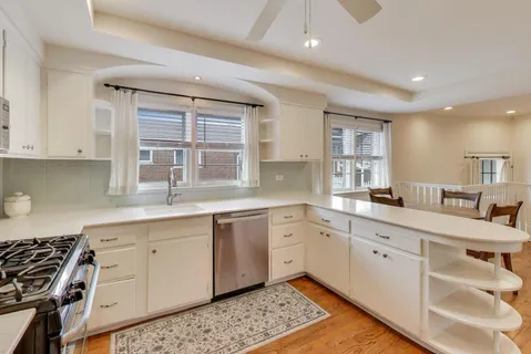 $609,000 | 9825 South Winchester Avenue, Chicago, IL 60643