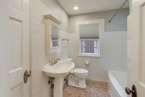 $609,000 | 9825 South Winchester Avenue, Chicago, IL 60643