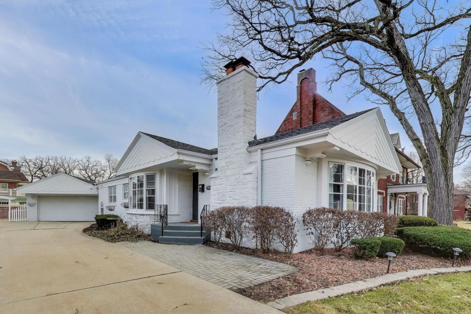 9825 South Winchester Avenue Chicago, IL 60643 - Photo 3 of 47