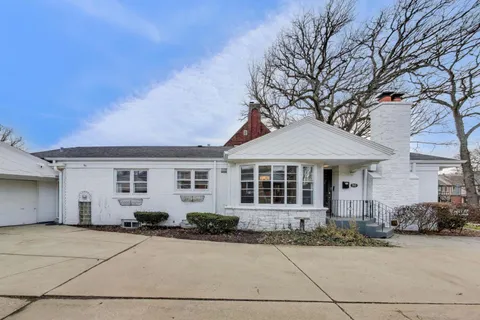 $609,000 | 9825 South Winchester Avenue, Chicago, IL 60643