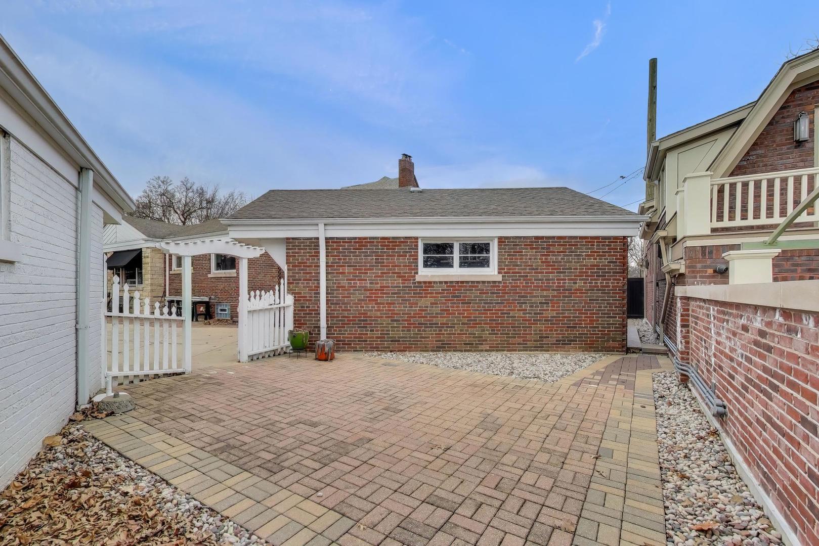 9825 South Winchester Avenue Chicago, IL 60643 - Photo 46 of 47