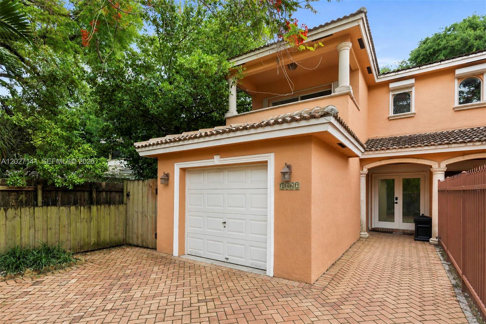3062 Matilda Street, Unit 2 Miami, FL 33133 - Photo 3 of 32 Entrance with 1 car garage and extra parking