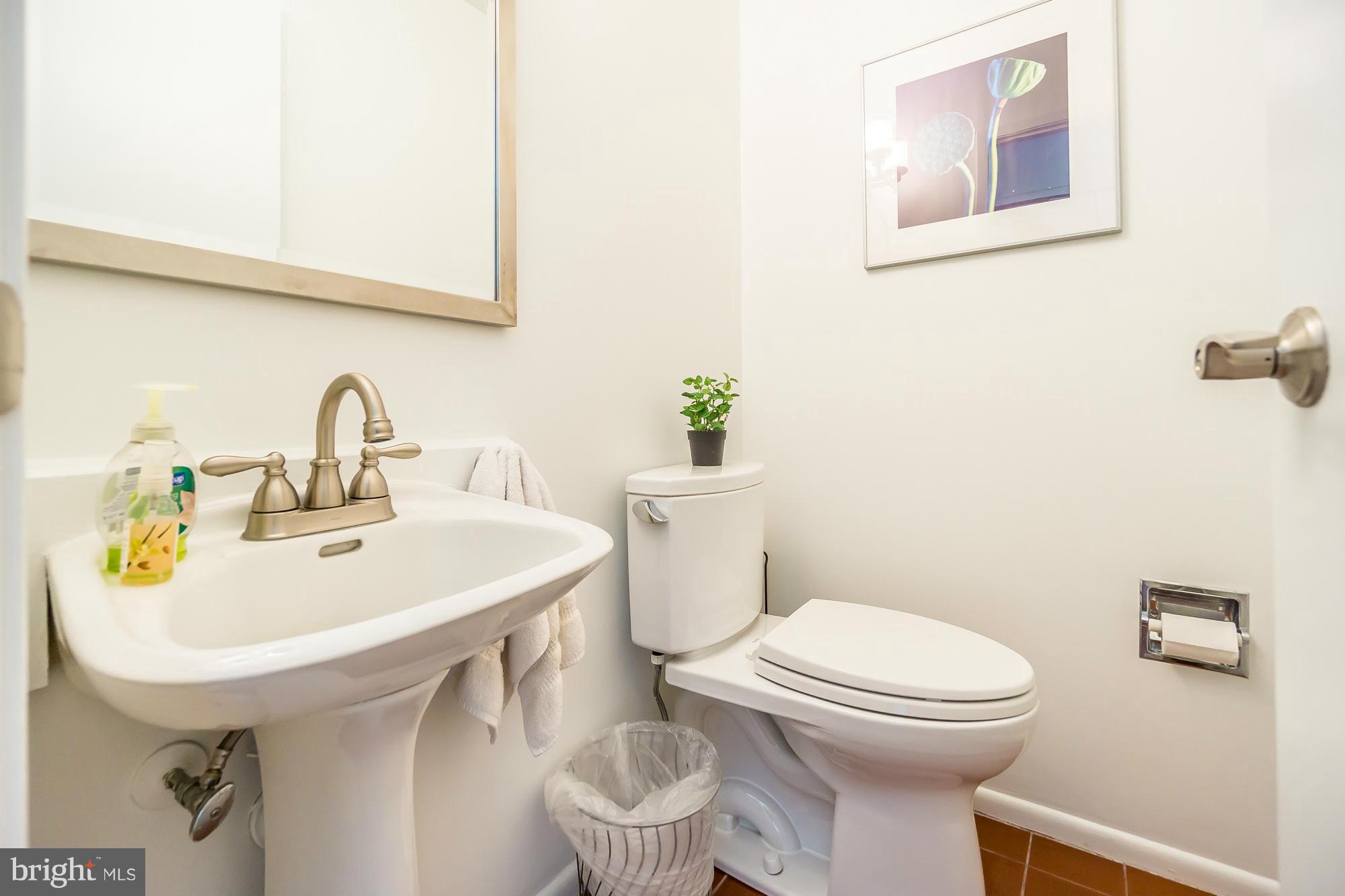 15210 Springfield Road Darnestown, MD 20874 - Photo 12 of 30 Bath