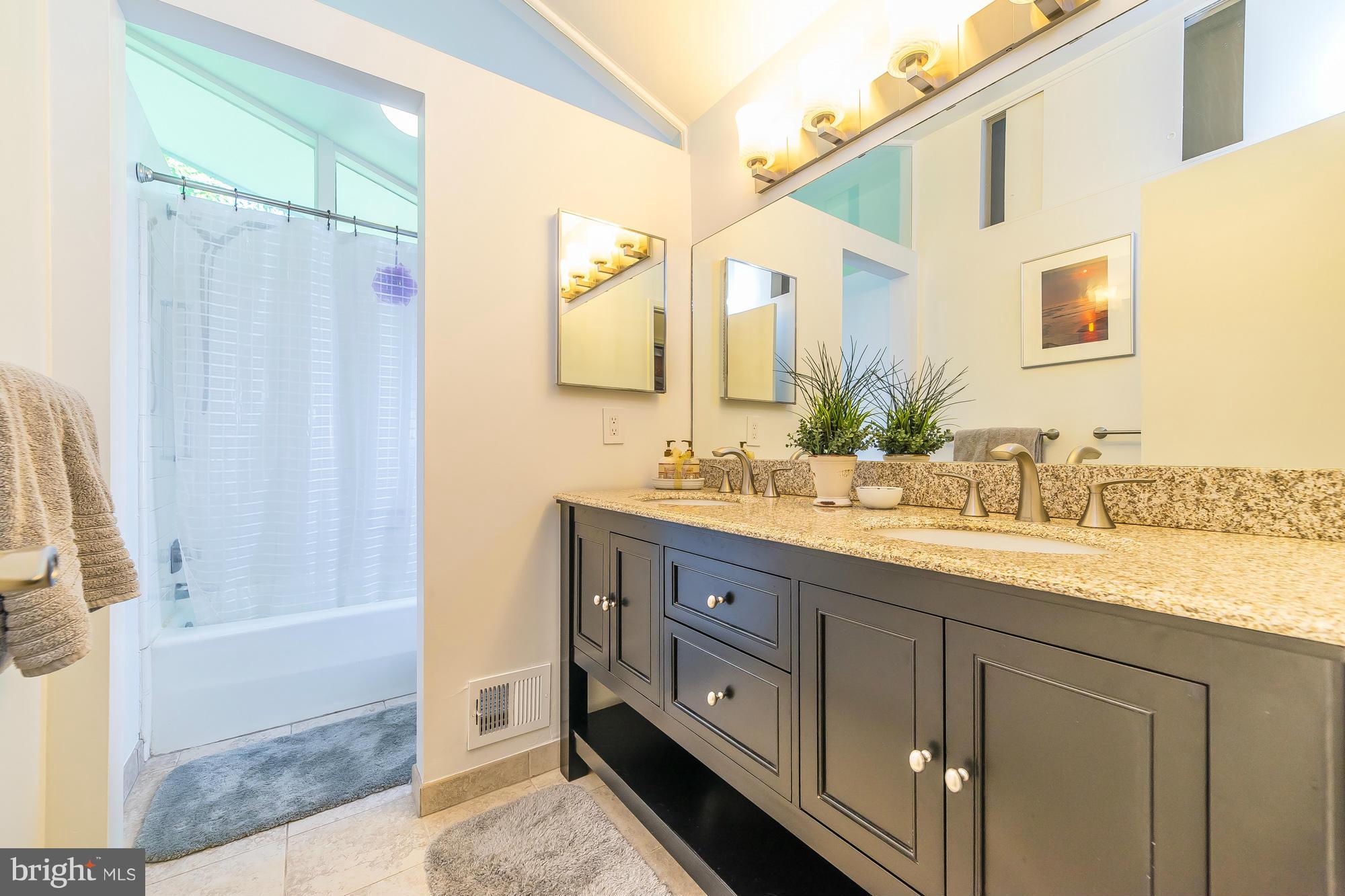 15210 Springfield Road Darnestown, MD 20874 - Photo 20 of 30 Bath