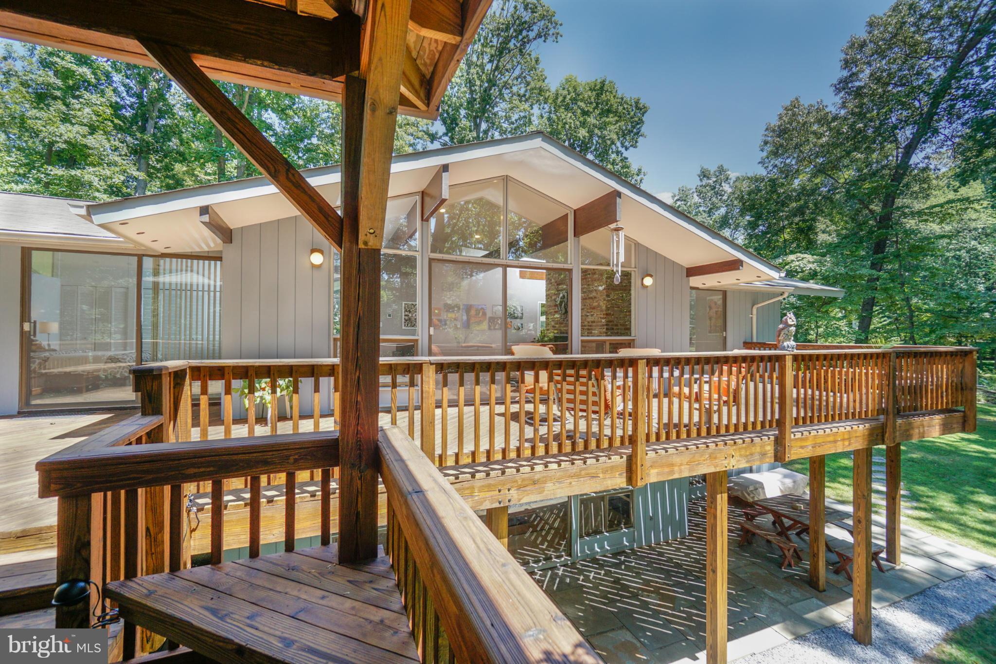 15210 Springfield Road Darnestown, MD 20874 - Photo 23 of 30 Exterior (Rear)