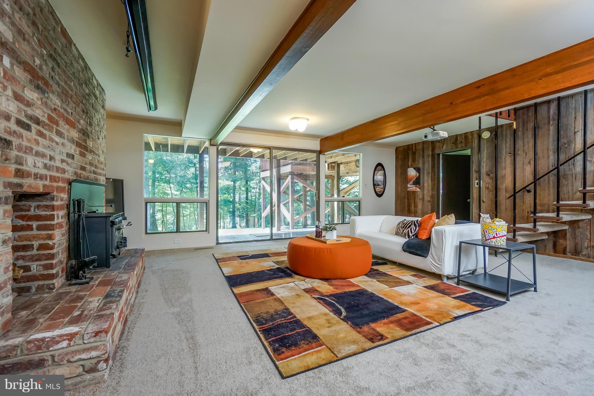 15210 Springfield Road Darnestown, MD 20874 - Photo 25 of 30 Family Room