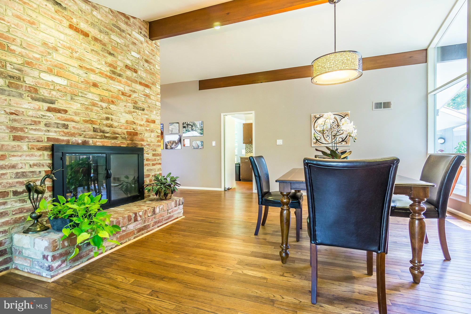 15210 Springfield Road Darnestown, MD 20874 - Photo 7 of 30 Dining Room