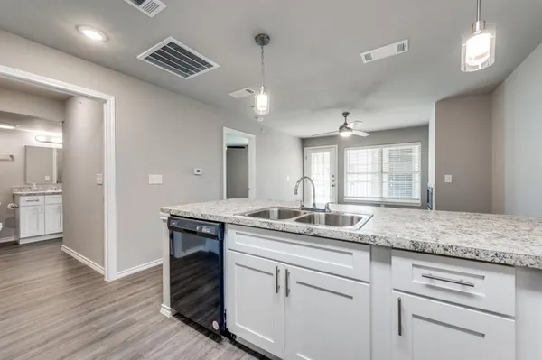 $1,295 | 6108 Abrams Road, Unit 218, Dallas, TX 75231