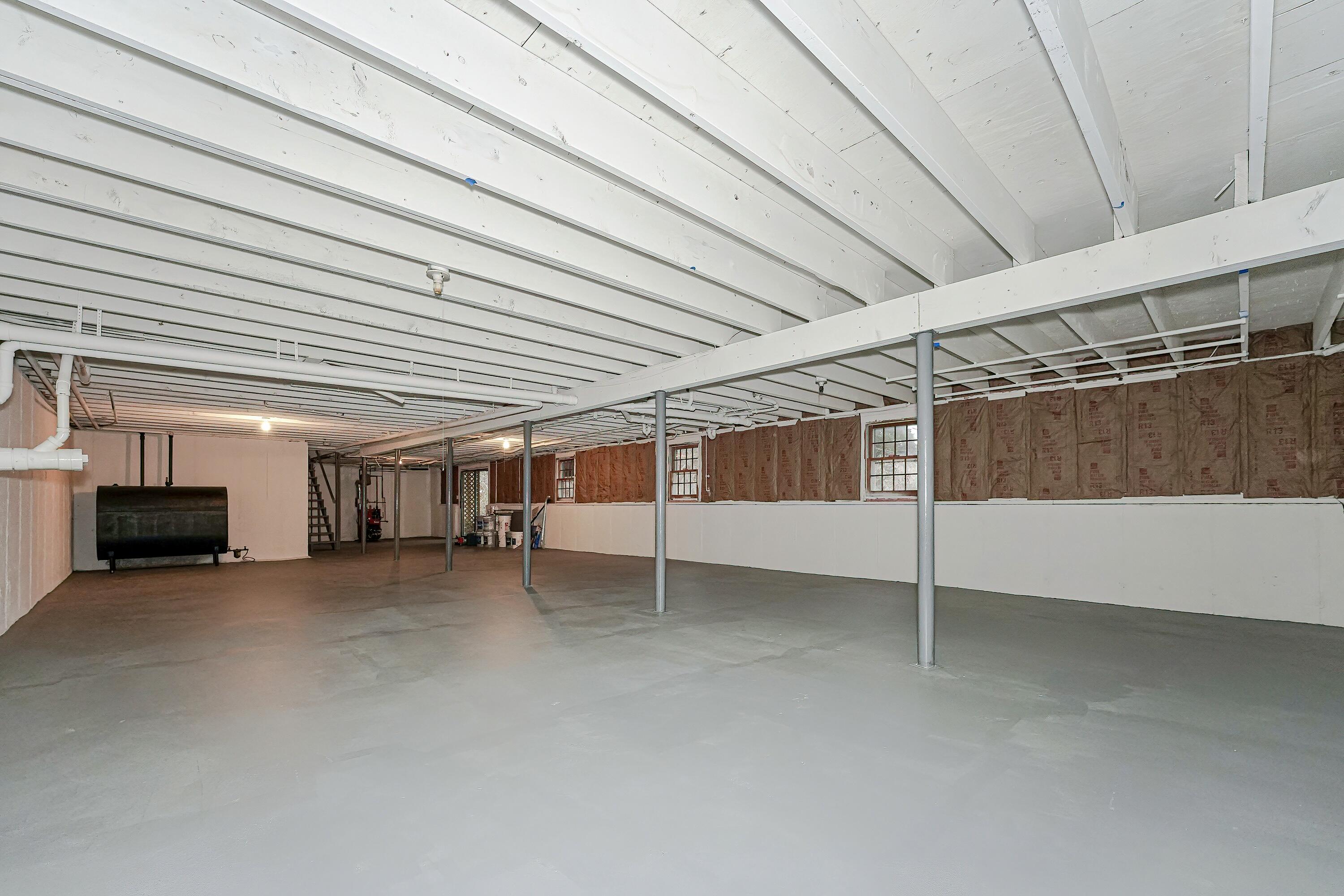 164 Katherine Road Centerville, MA 02632 - Photo 32 of 47 a view of a livingroom with furniture
