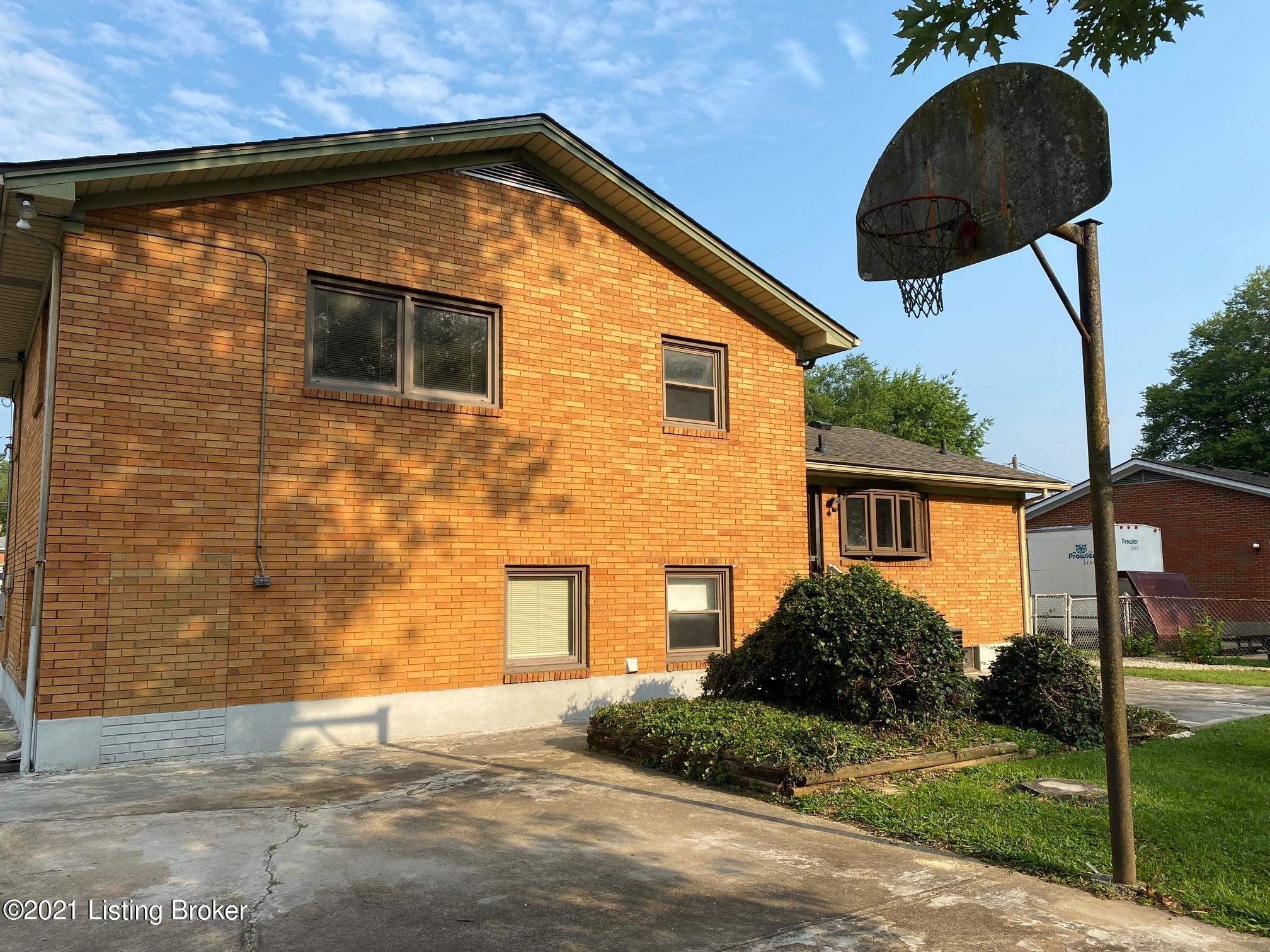 8405 Terry Road Louisville, KY 40258 - Photo 17 of 19 1