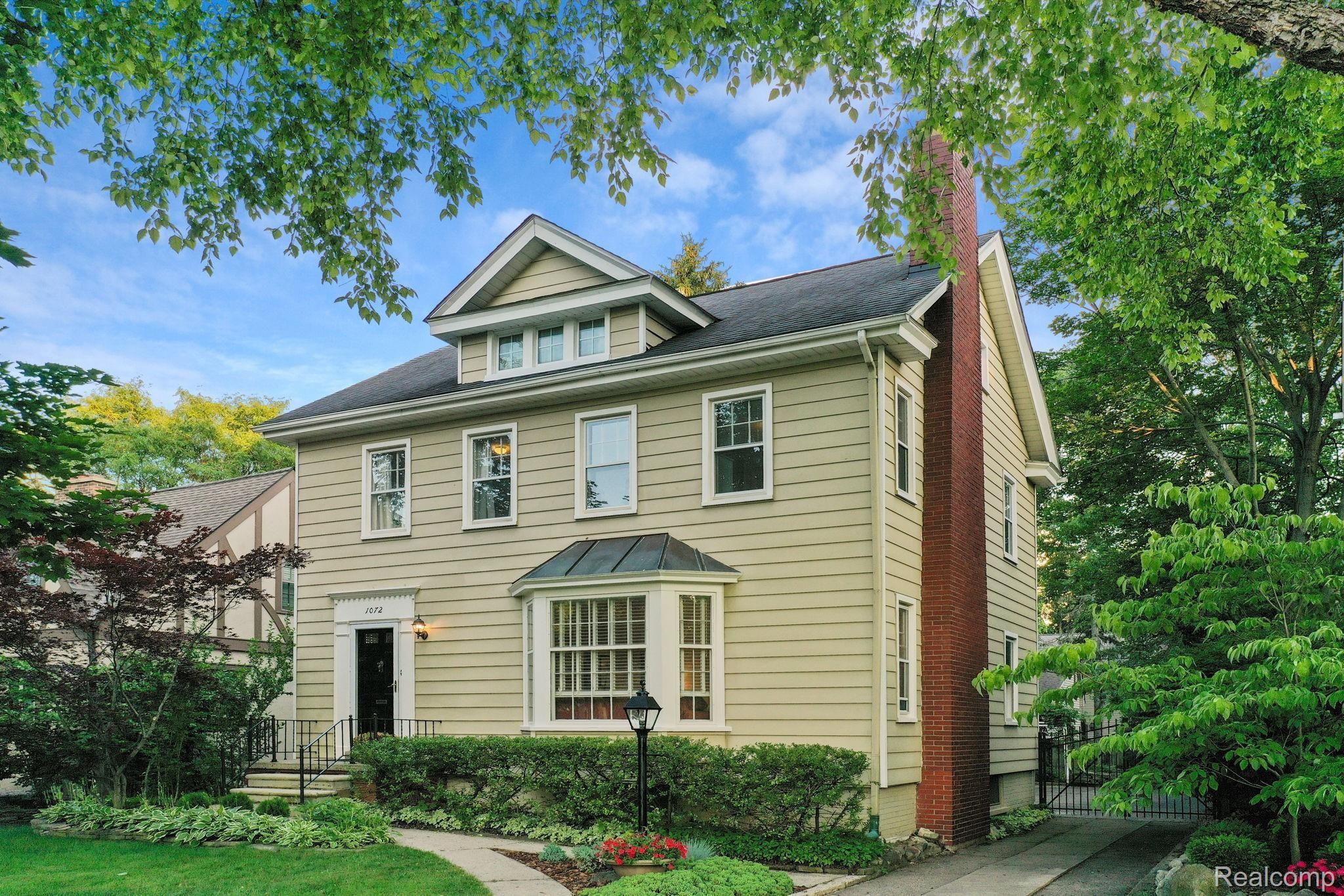 1072 Ridgedale Avenue Birmingham, MI 48009 - Photo 1 of 51 WELCOME TO 1072 RIDGEDALE AVENUE!