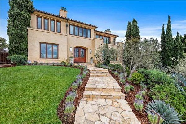 $27,000 | 206 Driftwood Road, Corona del Mar, CA 92625