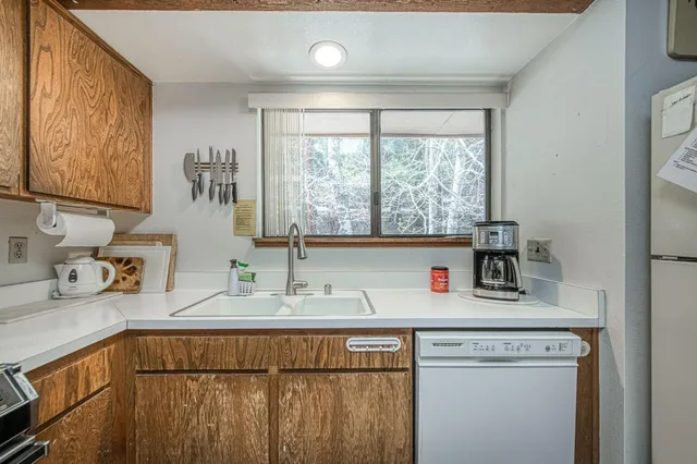 $349,000 | 62642 Old College Lane, Unit 16, Mono Hot Springs, CA 93642