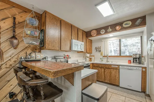 $349,000 | 62642 Old College Lane, Unit 16, Mono Hot Springs, CA 93642