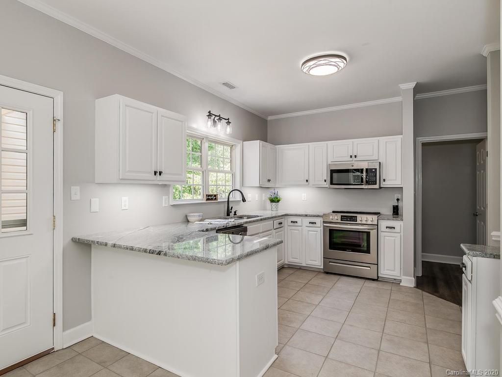 9621 Surrey Road Mint Hill, NC 28227 - Photo 8 of 31 Gallery Image 8