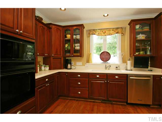 2604 Kittrell Drive Raleigh, NC 27608 - Photo 4 of 25