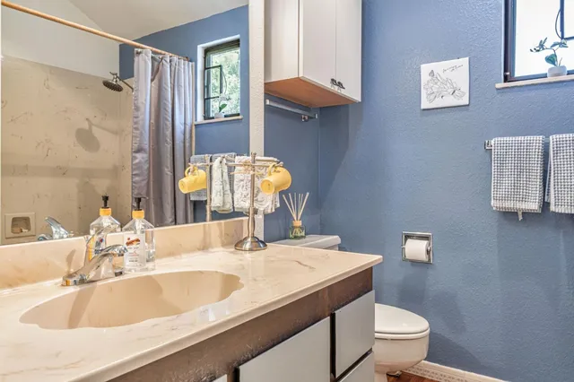 $1,299,950 | 2411 Carlmont Drive, Unit 110, Belmont, CA 94002