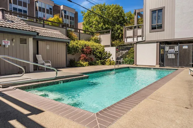 $1,299,950 | 2411 Carlmont Drive, Unit 110, Belmont, CA 94002