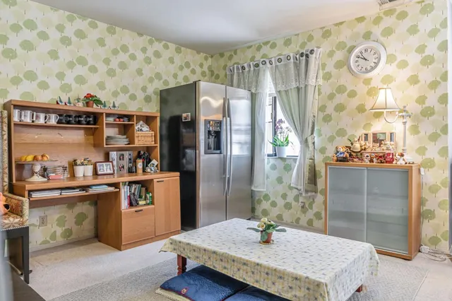 $1,299,950 | 2411 Carlmont Drive, Unit 110, Belmont, CA 94002