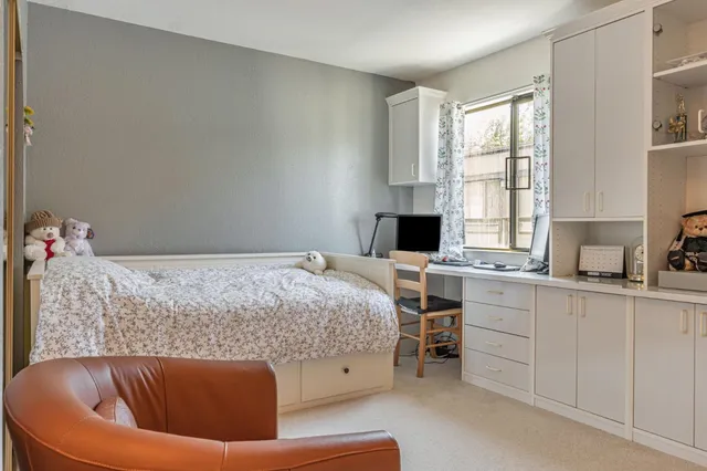 $1,299,950 | 2411 Carlmont Drive, Unit 110, Belmont, CA 94002