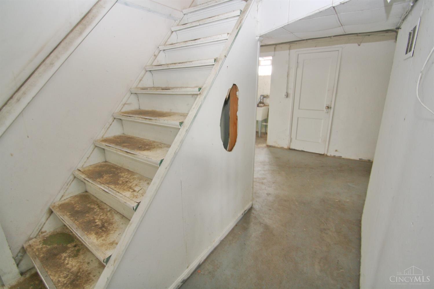 5631 Leumas Road Cincinnati, OH 45239 - Photo 20 of 25 Gallery Image 20