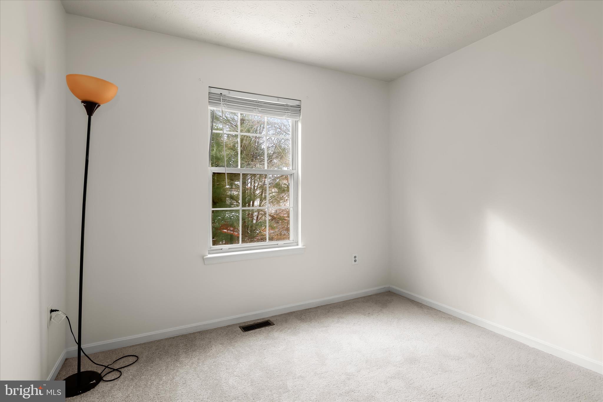 2567 Windy Oak Court Crofton, MD 21114 - Photo 25 of 52 an empty room with a window