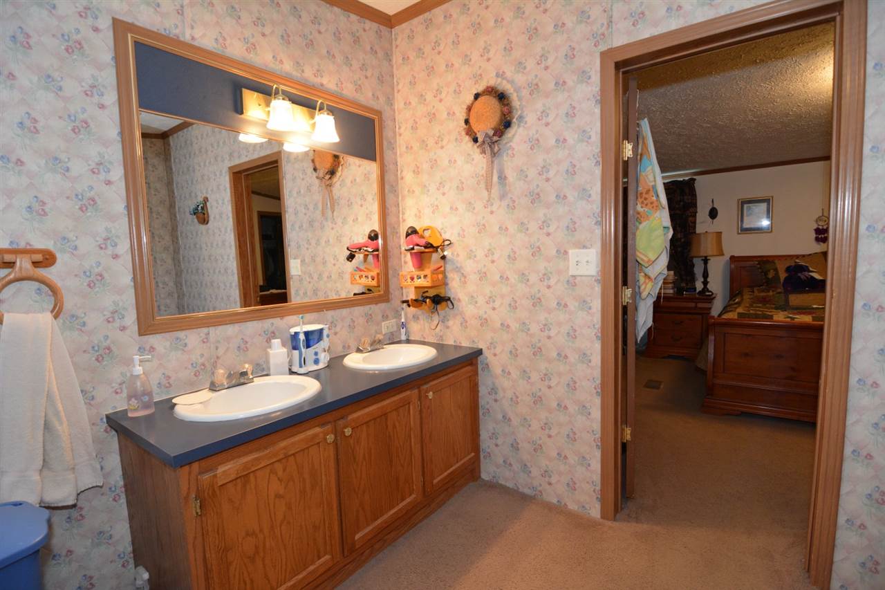 7501 Meinschein Road Mount Vernon, IN 47620 - Photo 14 of 20 Gallery Image 14