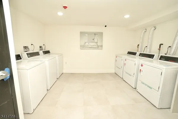 $2,675 | 536 Central Avenue, Unit 103, Newark, NJ 07107