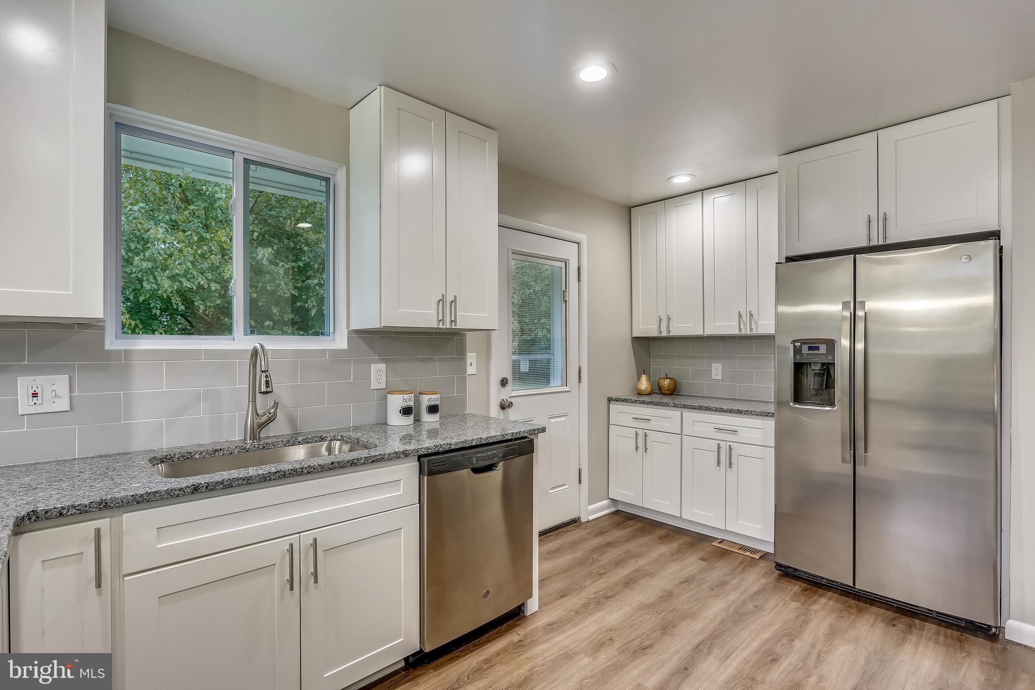 1511 Harding Lane Silver Spring, MD 20905 - Photo 15 of 92