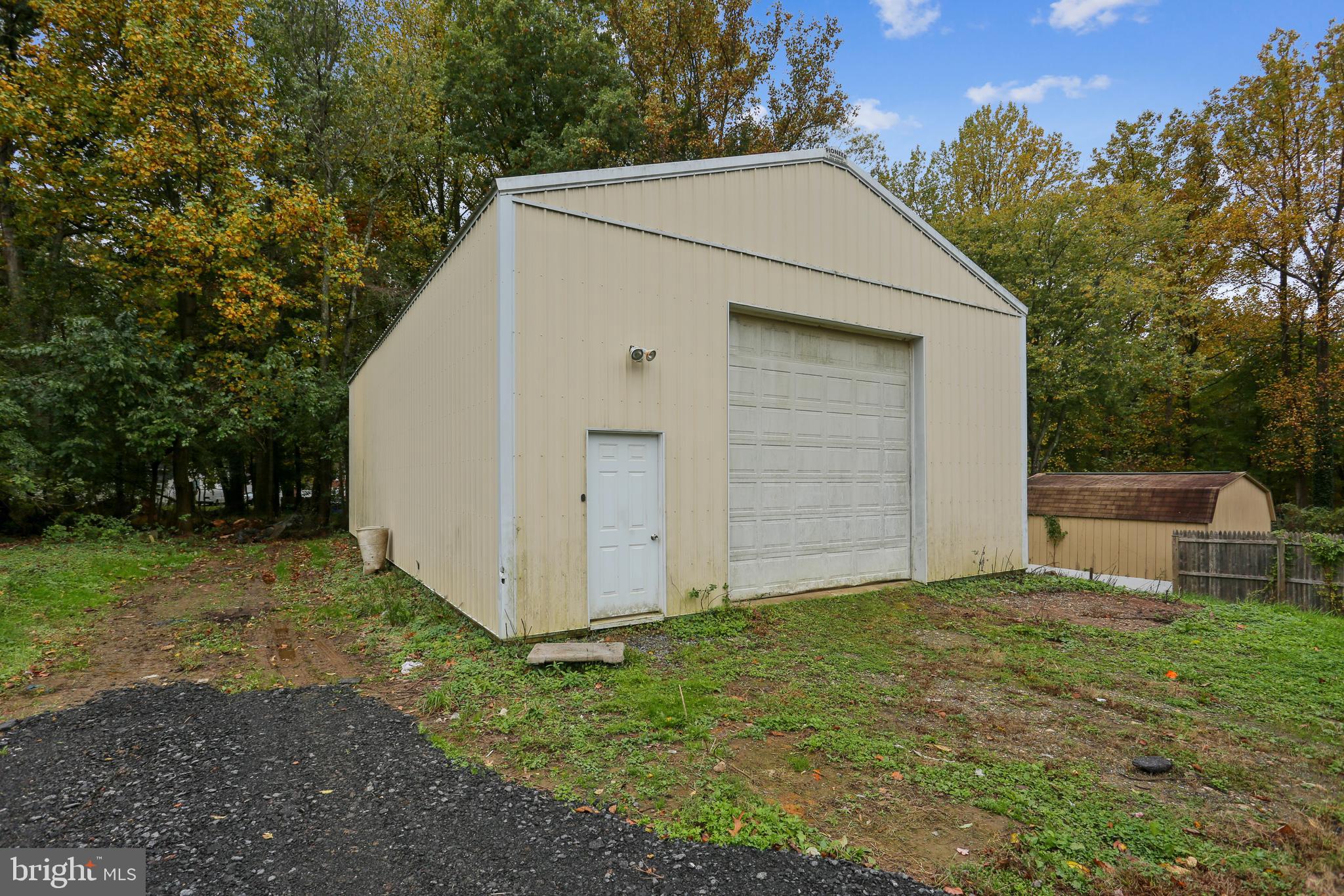 1511 Harding Lane Silver Spring, MD 20905 - Photo 5 of 92