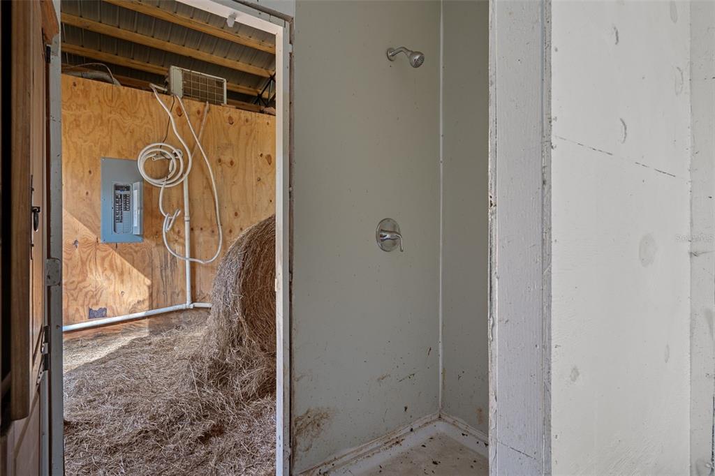 22439 Bull Run Road Brooksville, FL 34602 - Photo 43 of 66 a view of front door