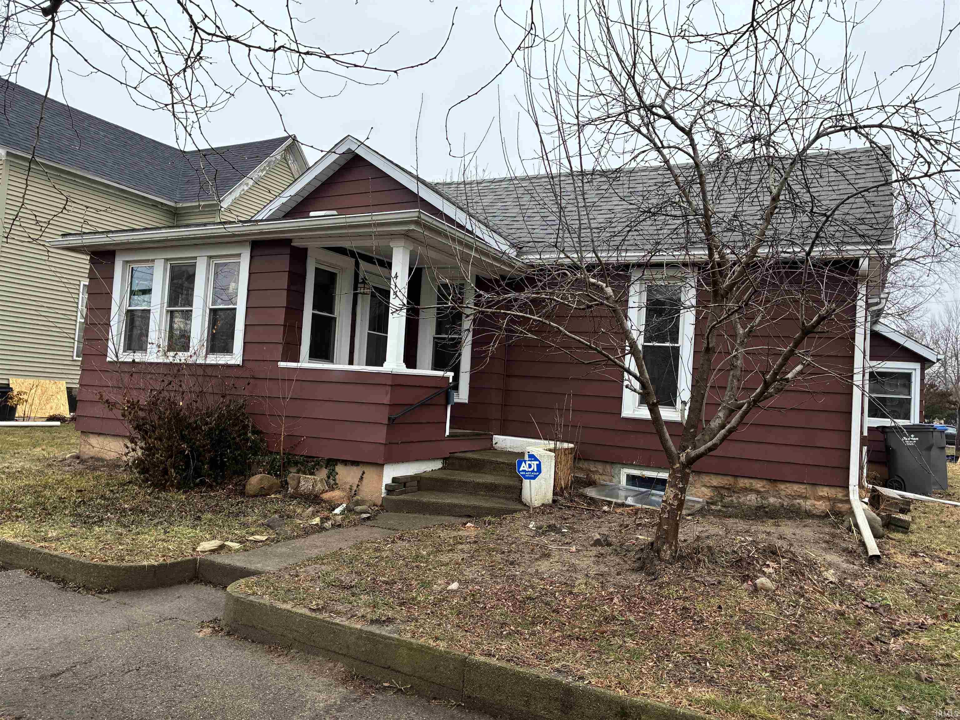 415 Cross Street Goshen, IN 46528 - Photo 3 of 31