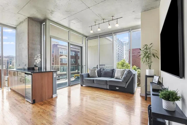 $2,850 | 1720 South Michigan Avenue, Unit 308, Chicago, IL 60616