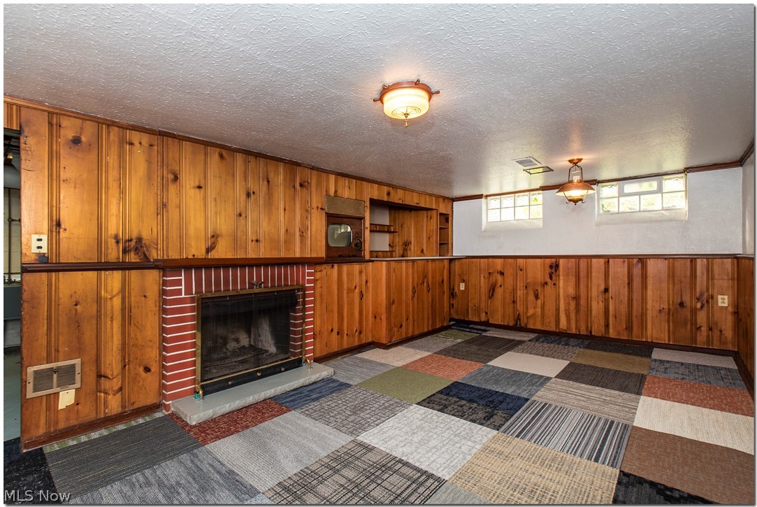 1029 Avondale Road Cleveland, OH 44121 - Photo 22 of 35 Vintage inspired rec room.