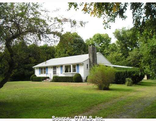945 East Pond Meadow Road Westbrook, CT 06498 - Photo 1 of 1 Gallery Image 1