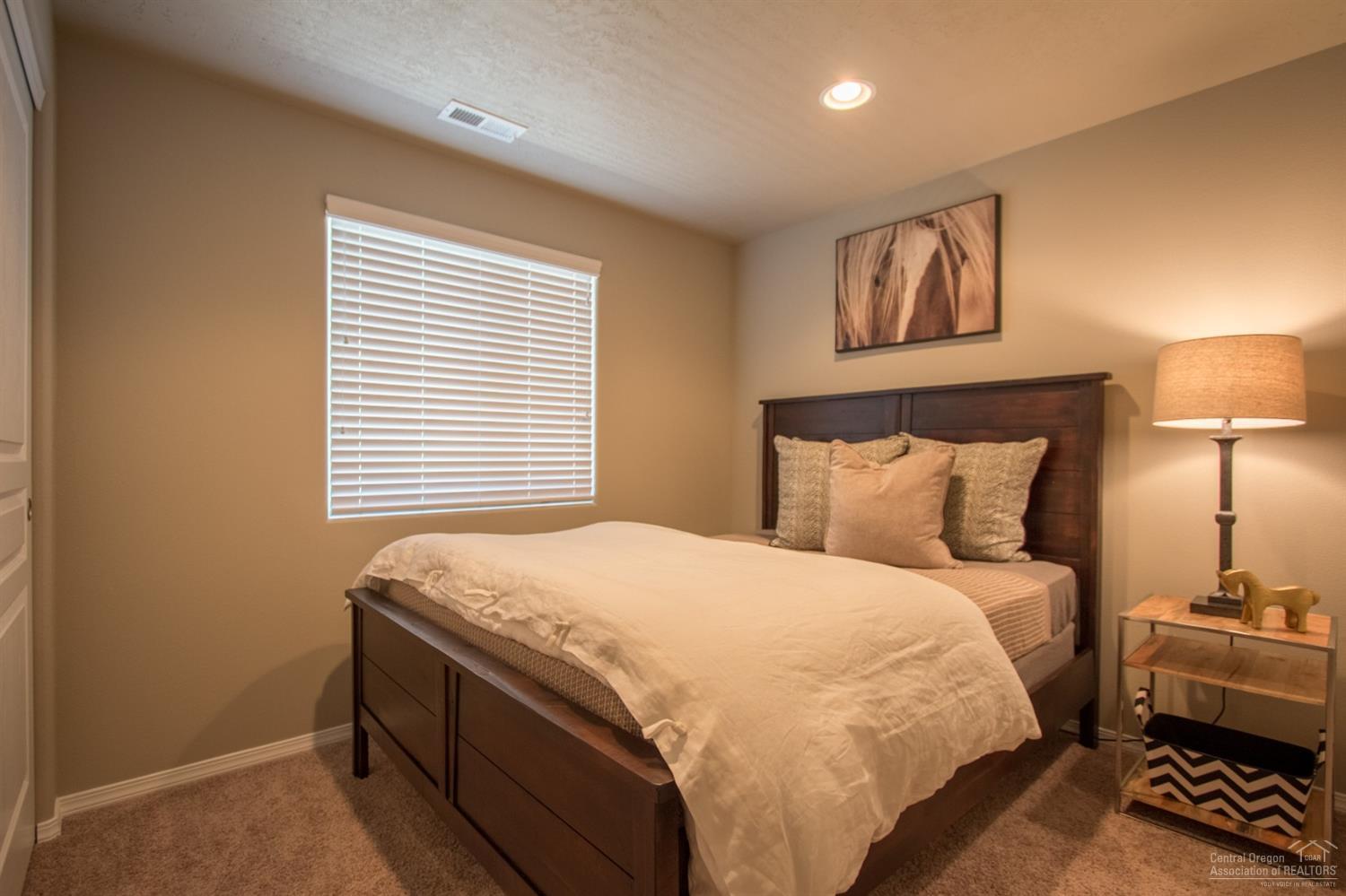 878 North Trinity Way Sisters, OR 97759 - Photo 11 of 22 Additional Photo