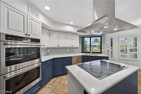 $1,820,000 | 1513 Southwest 58th Street, Cape Coral, FL 33914
