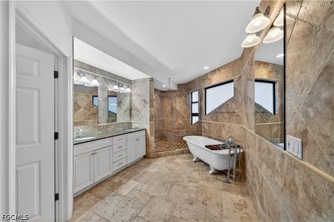$1,820,000 | 1513 Southwest 58th Street, Cape Coral, FL 33914