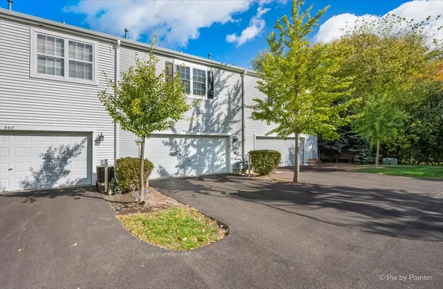 $2,450 | 509 Lakeside Court, Unit 509, Round Lake, IL 60073