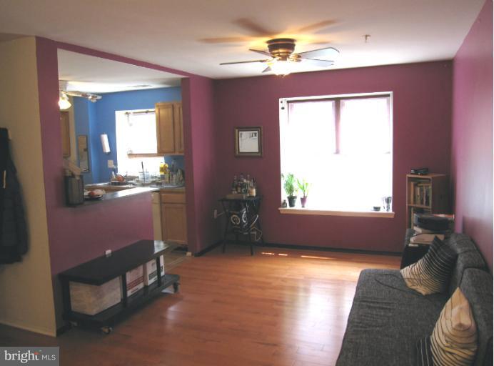 1441 Spring Road Northwest, Unit 204 Washington, DC 20010 - Photo 5 of 17 Living Room