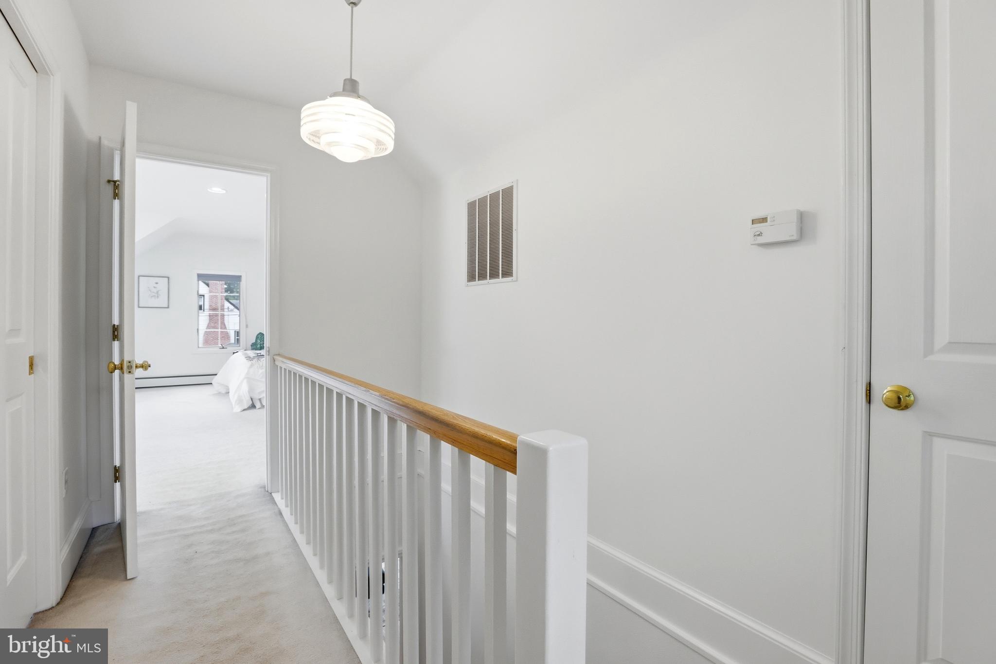 411 Ludlow Road Annapolis, MD 21401 - Photo 19 of 44 Upstairs Hallway