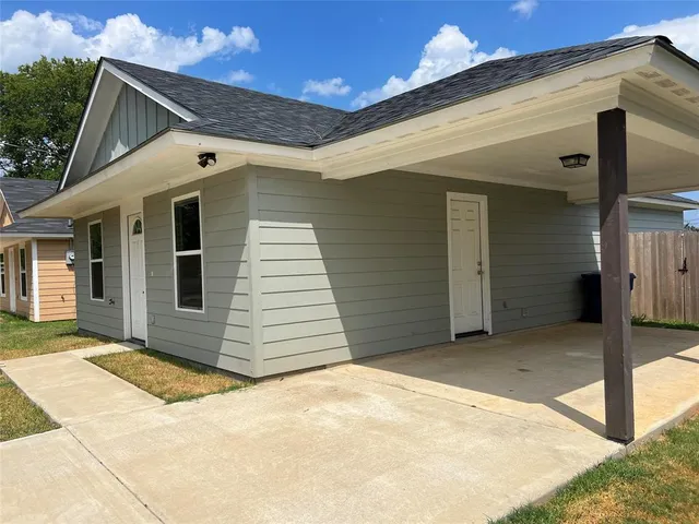 $1,300 | 312 Caddo Avenue, Benton, LA 71006