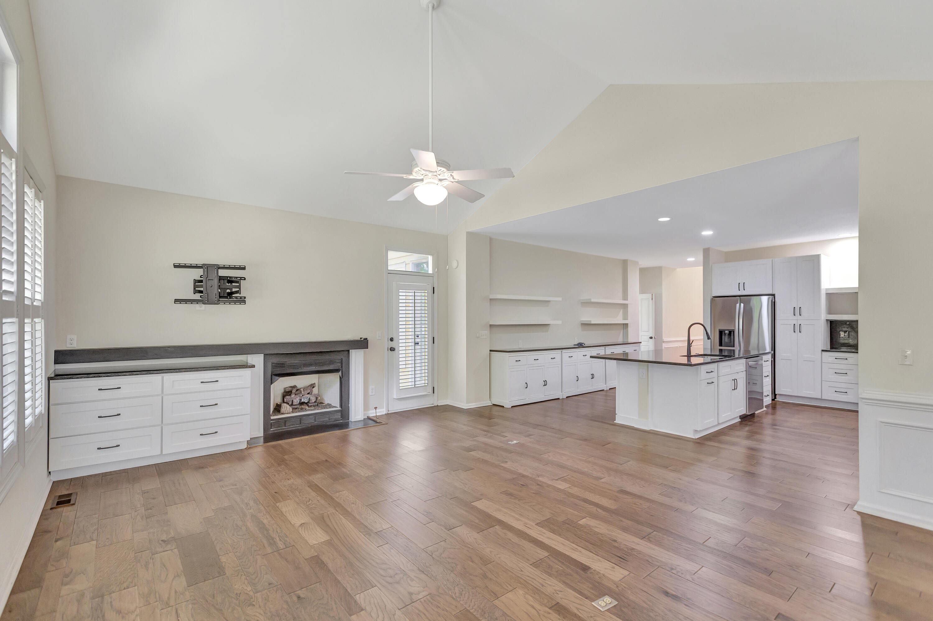 1075 Barfield Street Daniel Island, SC 29492 - Photo 22 of 55 296A6260