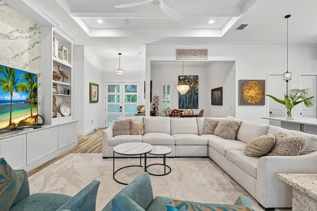 $2,395,000 | 425 Holly Road, Vero Beach, FL 32963