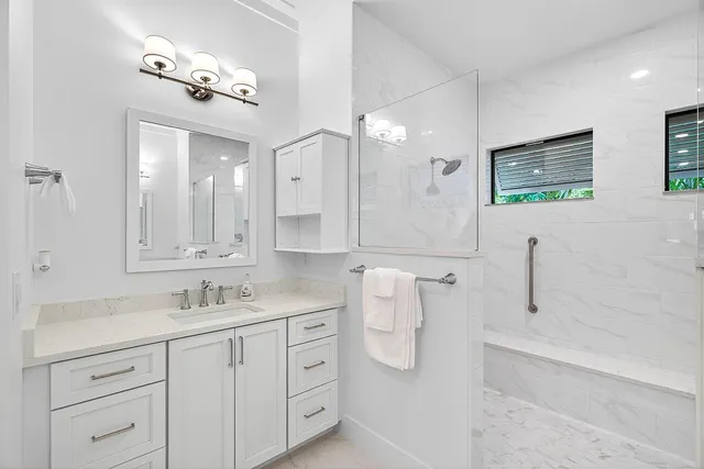 $2,395,000 | 425 Holly Road, Vero Beach, FL 32963