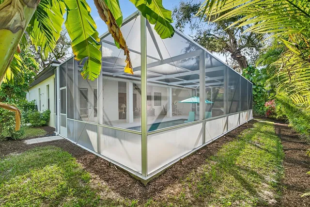 $2,395,000 | 425 Holly Road, Vero Beach, FL 32963