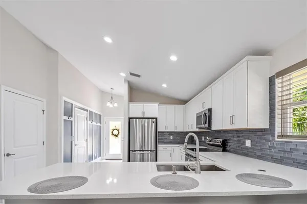 $2,895 | 53 Wilmette Avenue, Ormond Beach, FL 32174