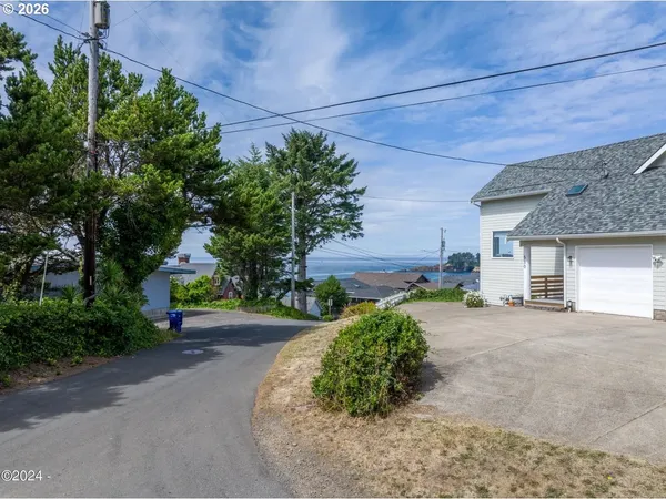$262,000 | Southwest Coast Avenue, Unit 5000, Depoe Bay, OR 97341
